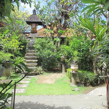 Mona Homestay Sanur Exteriör bild